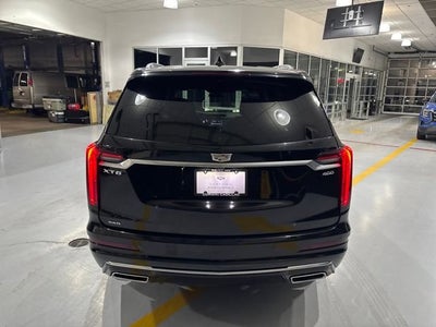 2025 Cadillac XT6 Premium Luxury