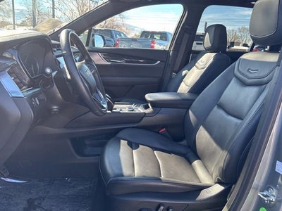 2025 Cadillac XT6 Premium Luxury