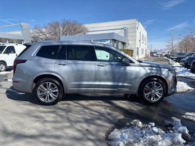 2025 Cadillac XT6 Premium Luxury