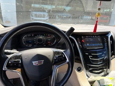 2018 Cadillac Escalade Standard