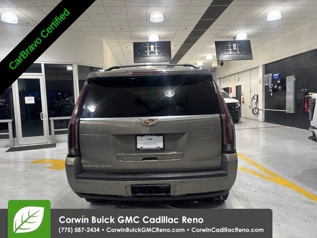 2018 Cadillac Escalade Standard