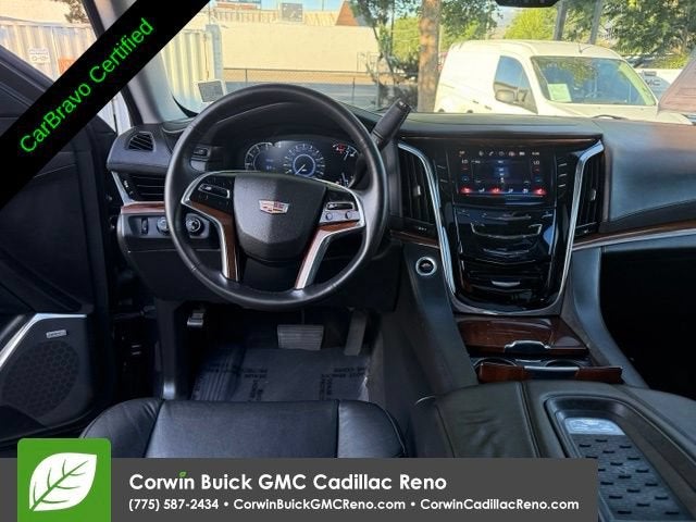 2016 Cadillac Escalade Luxury Collection