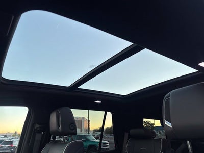 2023 Cadillac Escalade 4WD Premium Luxury