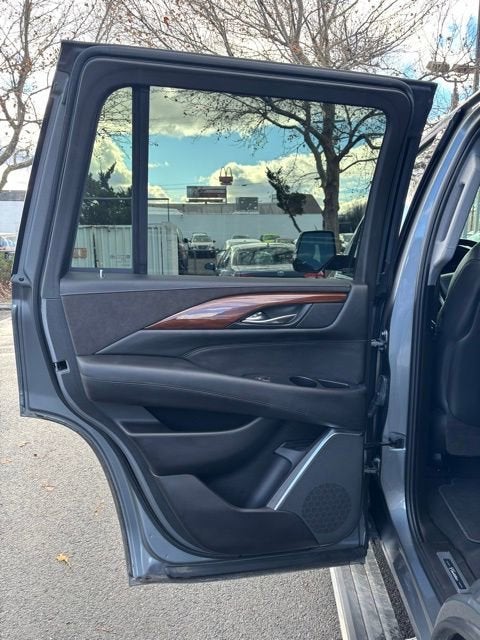 2018 Cadillac Escalade Premium Luxury