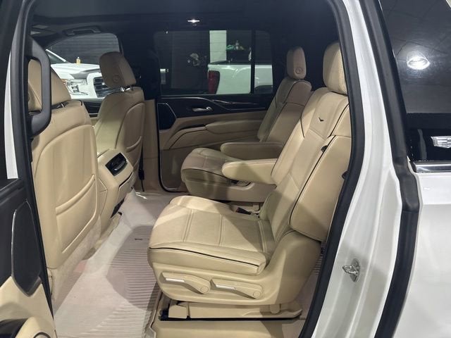 2023 Cadillac Escalade ESV Premium Luxury