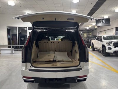 2023 Cadillac Escalade ESV Premium Luxury