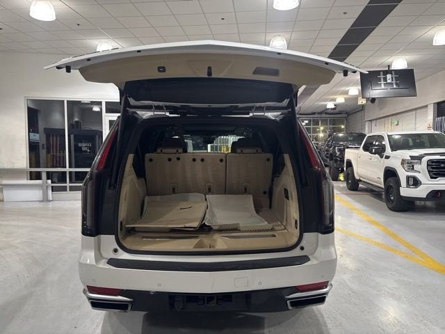 2023 Cadillac Escalade ESV Premium Luxury