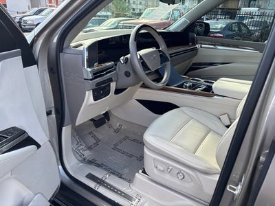 2025 Cadillac Escalade ESV Sport Platinum