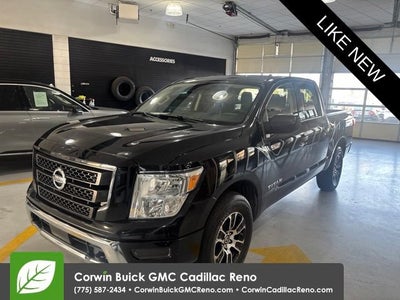 2022 Nissan TITAN Crew Cab SV 4x4