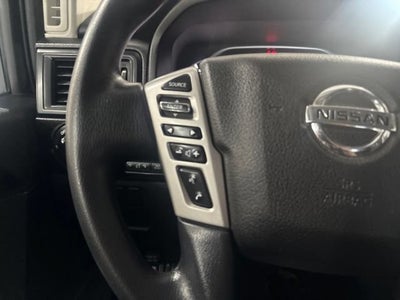 2022 Nissan TITAN Crew Cab SV 4x4