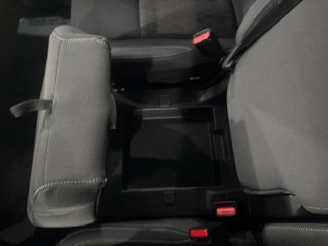 2022 Nissan TITAN Crew Cab SV 4x4