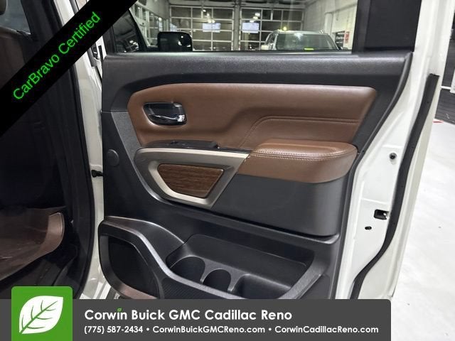 2023 Nissan TITAN Crew Cab Platinum Reserve 4x4