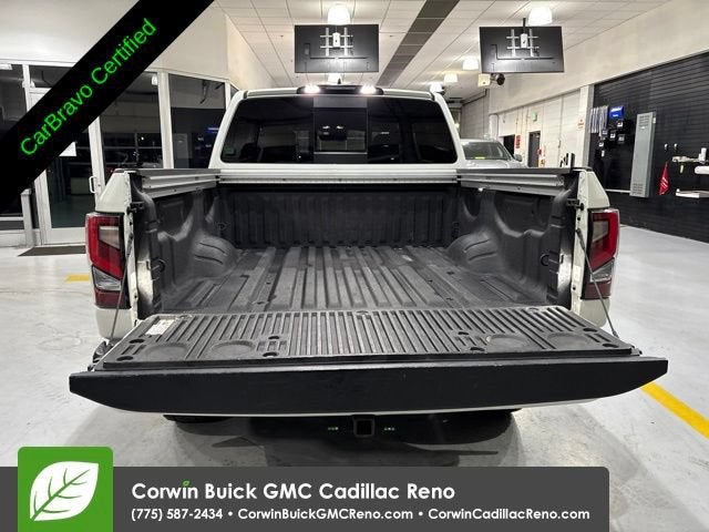 2023 Nissan TITAN Crew Cab Platinum Reserve 4x4