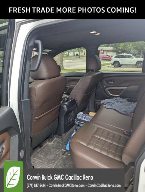 2023 Nissan TITAN Crew Cab Platinum Reserve 4x4