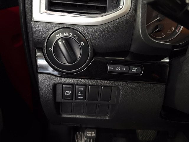 2021 Nissan TITAN Crew Cab SV 4x4