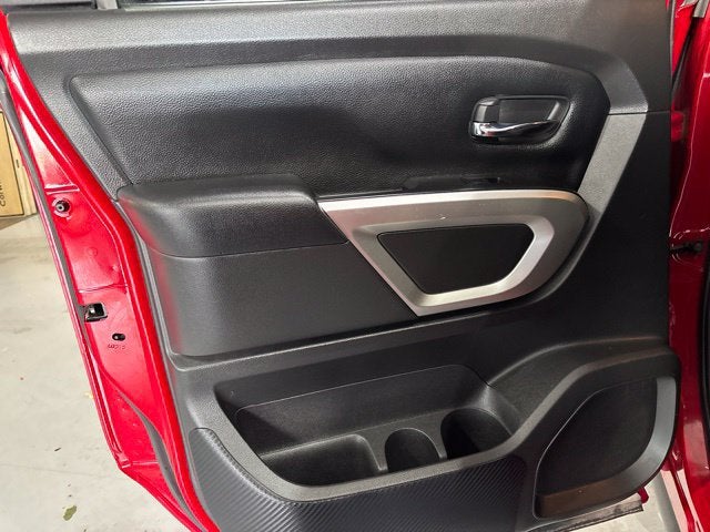 2021 Nissan TITAN Crew Cab SV 4x4