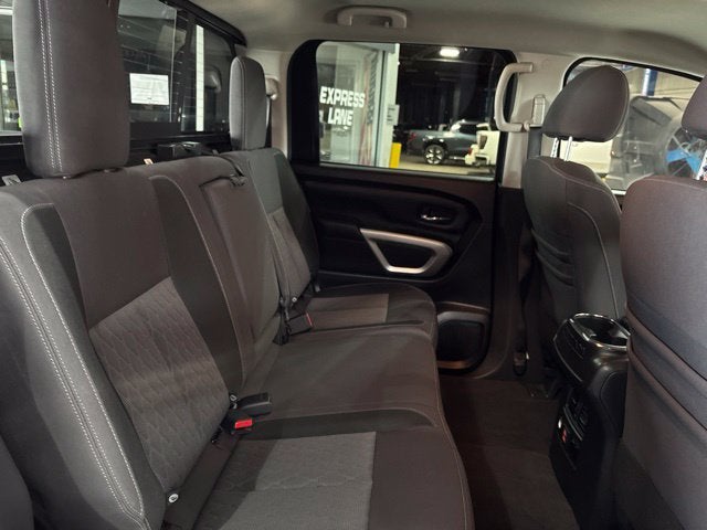 2021 Nissan TITAN Crew Cab SV 4x4