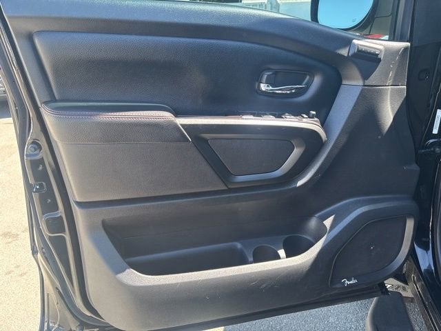 2021 Nissan TITAN Crew Cab PRO-4X 4x4