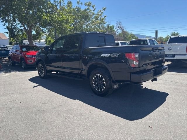2021 Nissan TITAN Crew Cab PRO-4X 4x4