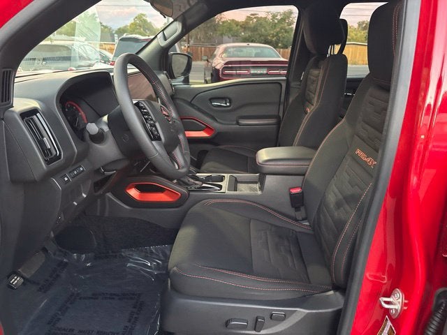 2025 Nissan Frontier Crew Cab PRO-4X 4x4