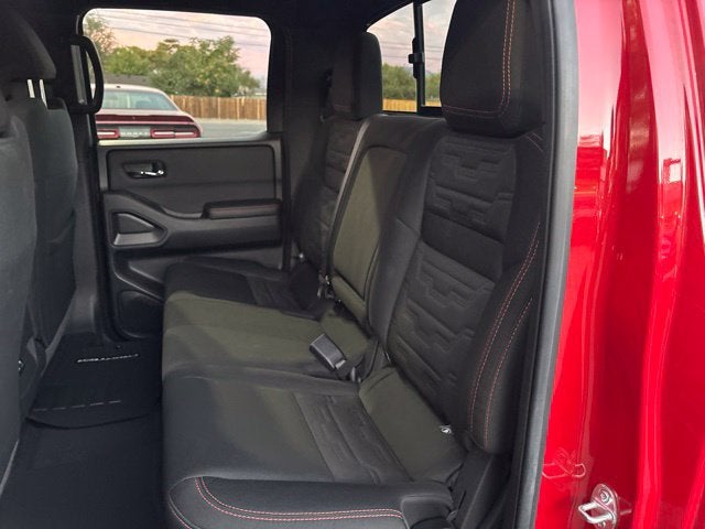 2025 Nissan Frontier Crew Cab PRO-4X 4x4