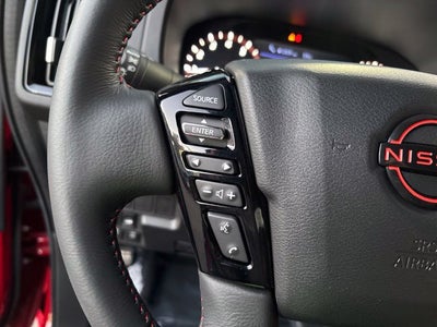 2025 Nissan Frontier Crew Cab PRO-4X 4x4