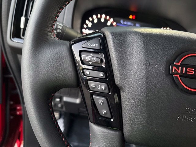 2025 Nissan Frontier Crew Cab PRO-4X 4x4