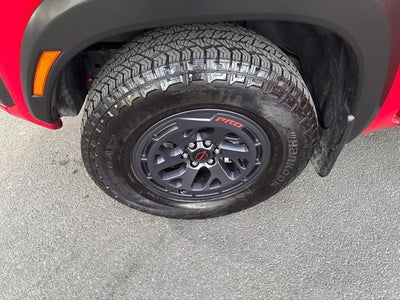 2025 Nissan Frontier Crew Cab PRO-4X 4x4