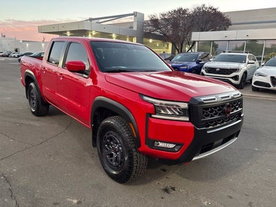 2025 Nissan Frontier Crew Cab PRO-4X 4x4