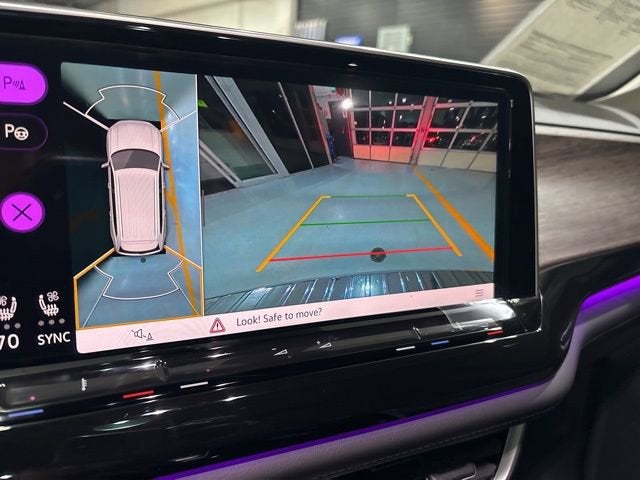 2025 Volkswagen Atlas 2.0T SEL Premium R-Line