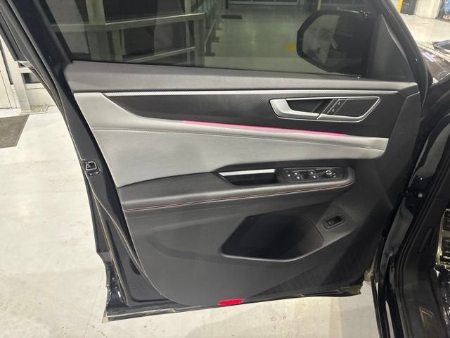 2024 Volkswagen Atlas 2.0T Peak Edition SEL