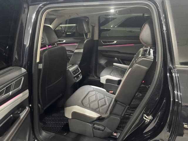 2024 Volkswagen Atlas 2.0T Peak Edition SEL