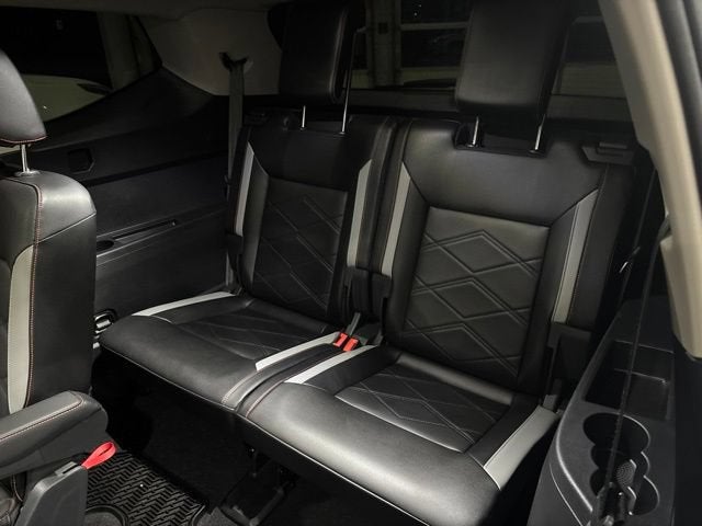 2024 Volkswagen Atlas 2.0T Peak Edition SEL