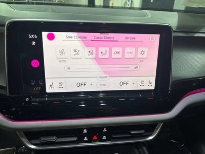 2024 Volkswagen Atlas 2.0T Peak Edition SEL