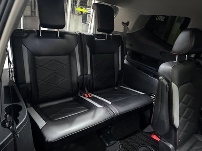 2024 Volkswagen Atlas 2.0T Peak Edition SEL