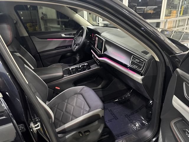2024 Volkswagen Atlas 2.0T Peak Edition SEL