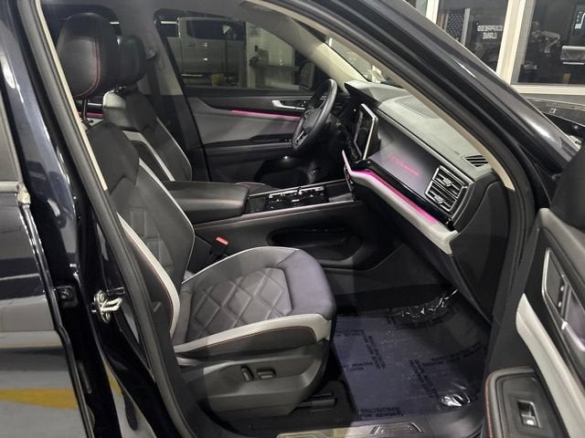 2024 Volkswagen Atlas 2.0T Peak Edition SEL