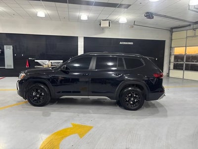 2024 Volkswagen Atlas 2.0T Peak Edition SEL