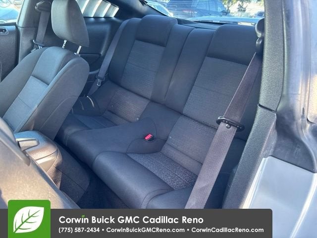 2006 Ford Mustang Standard