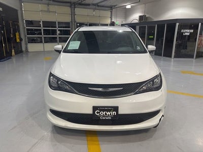 2021 Chrysler Voyager LXI