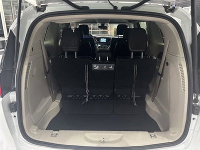 2021 Chrysler Voyager LXI