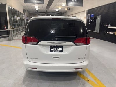 2021 Chrysler Voyager LXI