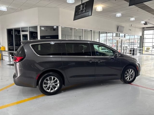 2023 Chrysler Pacifica Touring L AWD