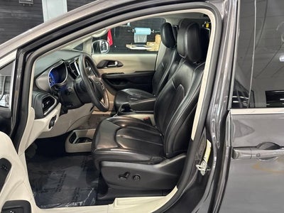 2023 Chrysler Pacifica Touring L AWD