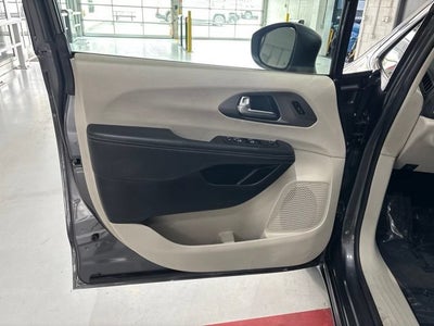 2023 Chrysler Pacifica Touring L AWD