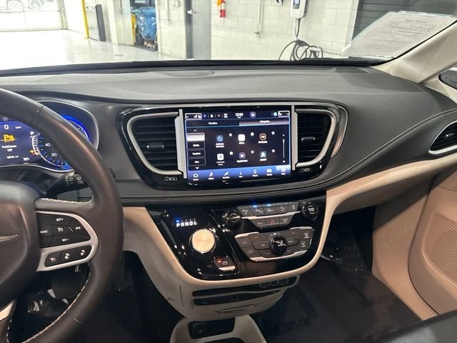 2023 Chrysler Pacifica Touring L AWD
