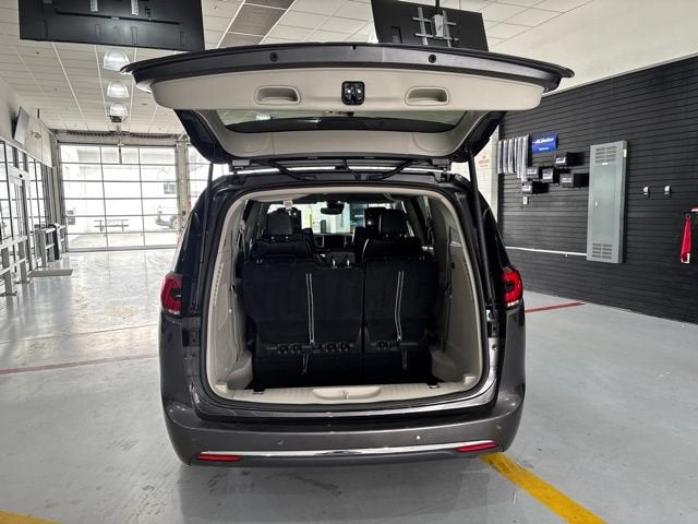 2023 Chrysler Pacifica Touring L AWD