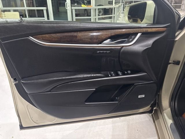 2013 Cadillac XTS Luxury