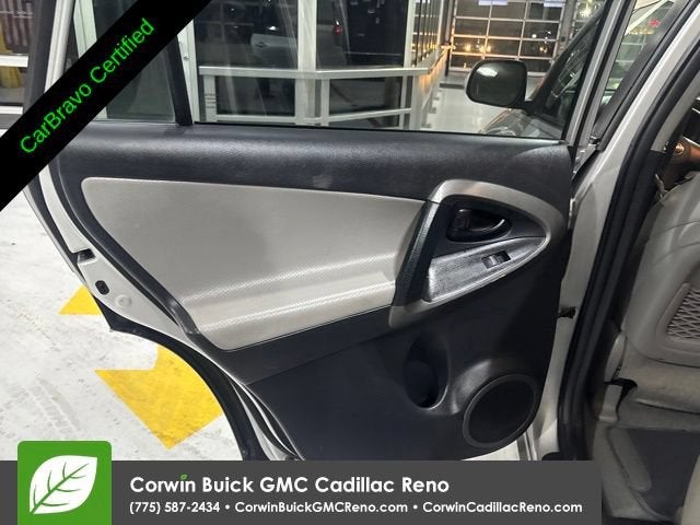 2011 Toyota RAV4 Limited V6