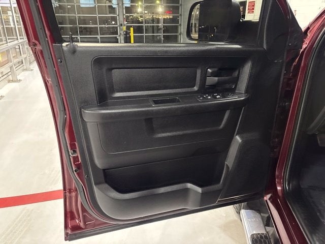 2022 RAM 2500 Tradesman Crew Cab 4x4 6'4" Box